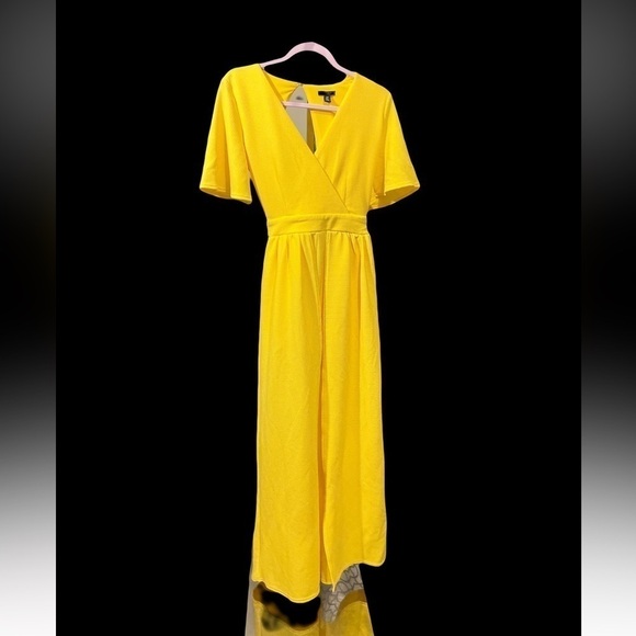 Maxi Dress with shorts size small very pretty excellent condition - Picture 3 of 9